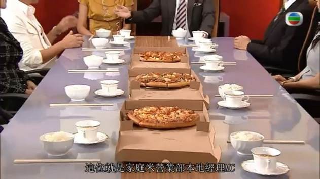 Giữa tâm điểm Dolce & Gabbana bị tẩy chay, cảnh phim Xa Thi Mạn ăn pizza bằng đũa được netizen Trung đào mộ