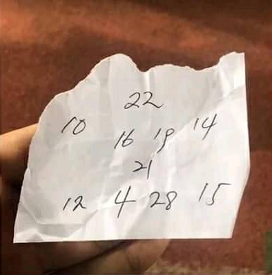 HLV Park Hang-seo gửi mẩu giấy bí mật cho Duy Pinky và đây là điều cộng đồng mạng phát hiện