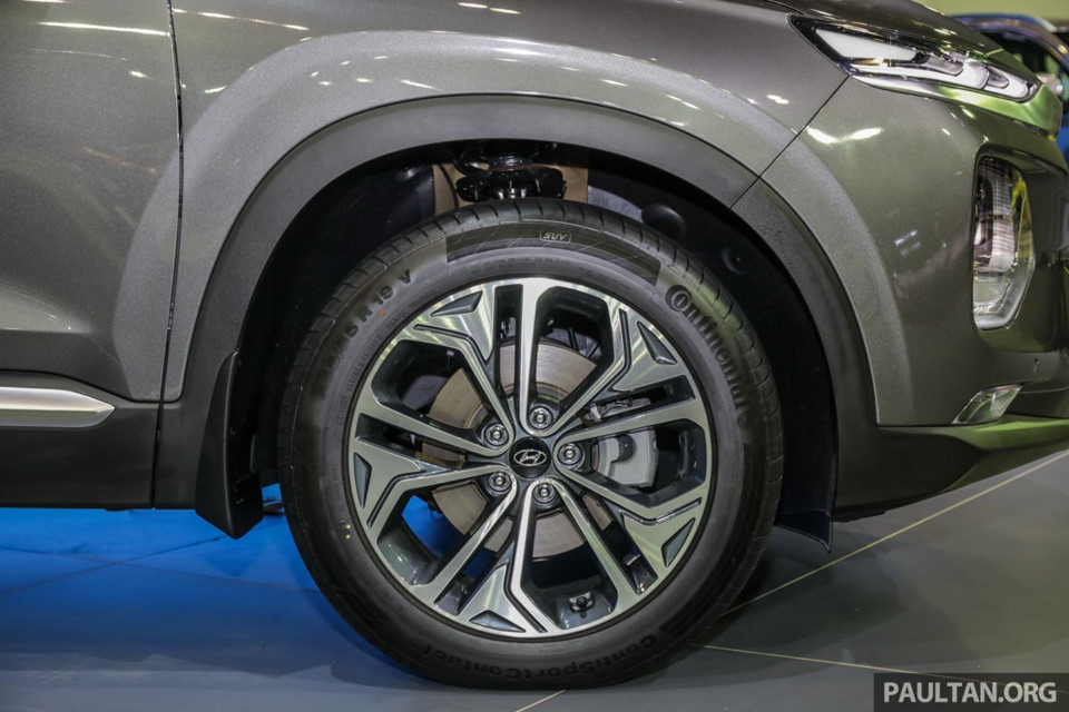 Hyundai Santa Fe 2019 về Malaysia trước VN, giá gần 45.000 USD