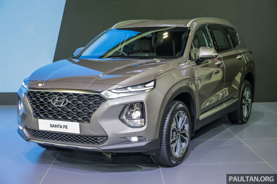 Hyundai Santa Fe 2019 về Malaysia trước VN, giá gần 45.000 USD