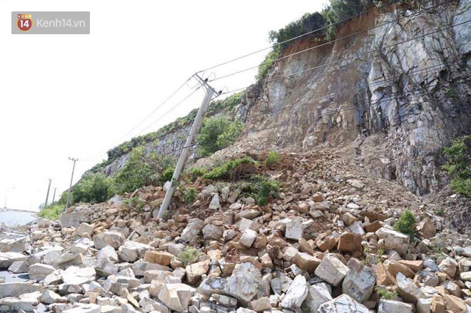 Nha Trang ngập sâu trong biển nước, sạt lở kinh hoàng trong cơn bão số 9
