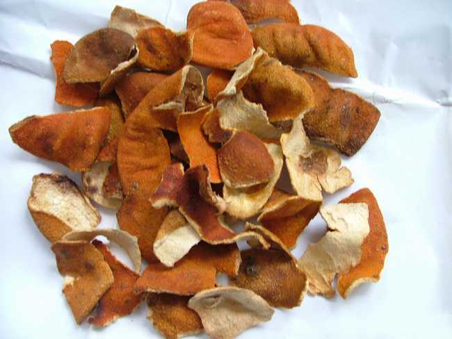 Tác dụng chữa bệnh không ngờ từ những thứ vứt đi của quả cam