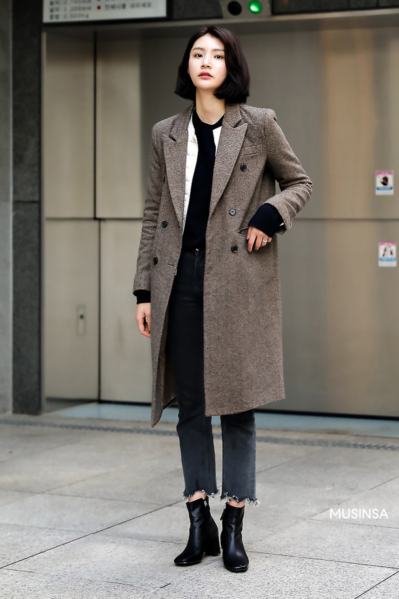 Street style giới trẻ Hàn tuần qua chính là từ điển lên đồ chuẩn cho những nàng thích kiểu mì ăn liền