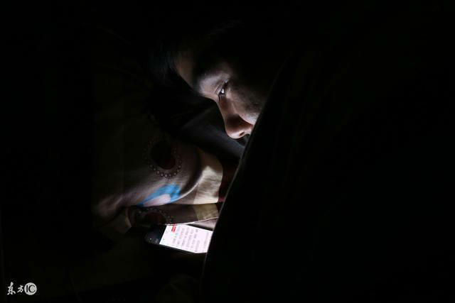 Chàng trai 17 tuổi bị viêm cơ tim nặng chỉ vì thường xuyên làm việc này vào buổi tối