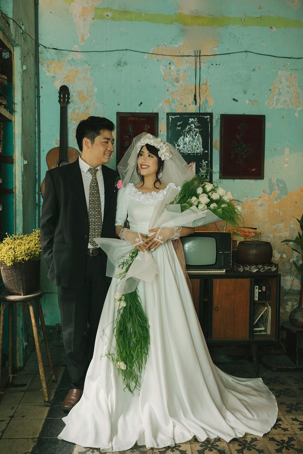 Bộ ảnh cưới có 1-0-2 xuyên không gần 1 thế kỉ của cặp đôi gặp nhau từ nhiều kiếp trước