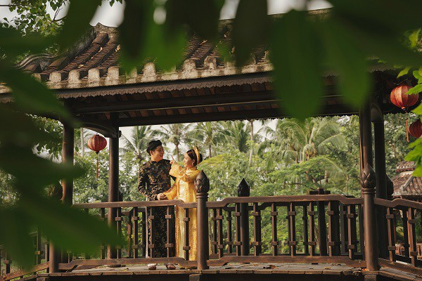 Bộ ảnh cưới có 1-0-2 xuyên không gần 1 thế kỉ của cặp đôi gặp nhau từ nhiều kiếp trước