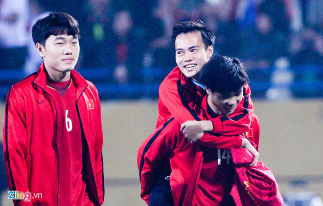 Mất Văn Toàn, vắng Minh Vương, ai làm siêu dự bị cho tuyển Việt Nam?