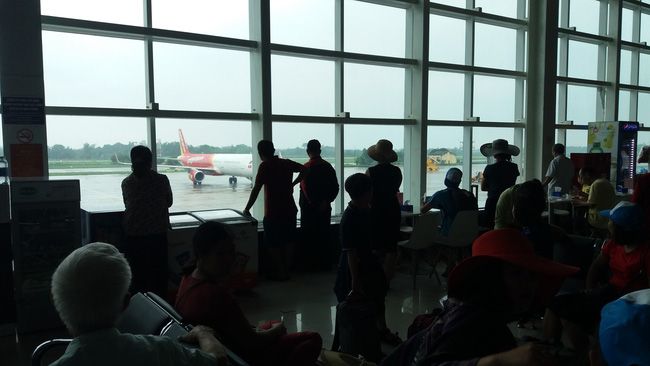 Khởi tố vụ án, khởi tố bị can đối với 3 đối tượng hành hung nữ tiếp viên tại sân bay Thọ Xuân, Thanh Hóa