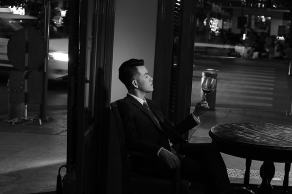 Hồ Trung Dũng: Vay 250 triệu, mất 2 năm trả nợ, lấy đâu ra đại gia chống lưng