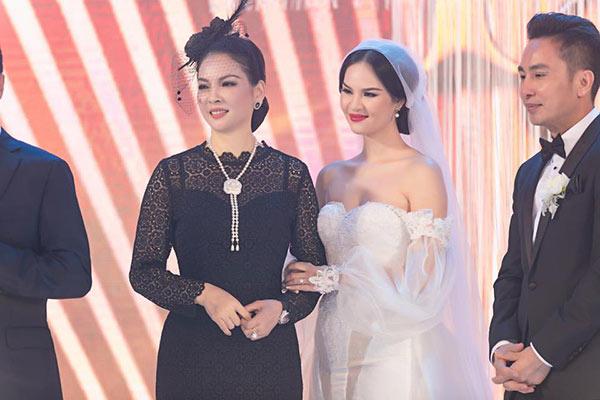 Hai đại mỹ nhân thập niên 90 giúp con gái xứ Tuyên nức lòng cả nước giờ ra sao?