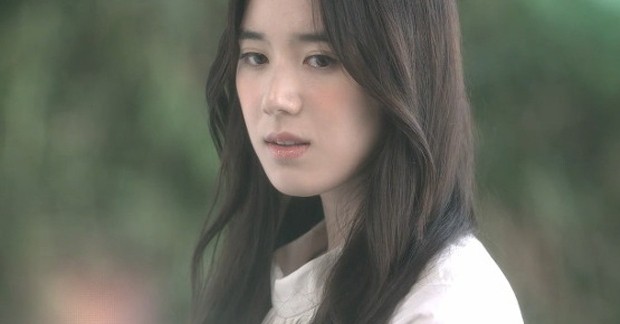 Màn trả thù ngọt ngào khiến gã chồng cũ và bạn thân lặng người ngay trong lễ thành hôn