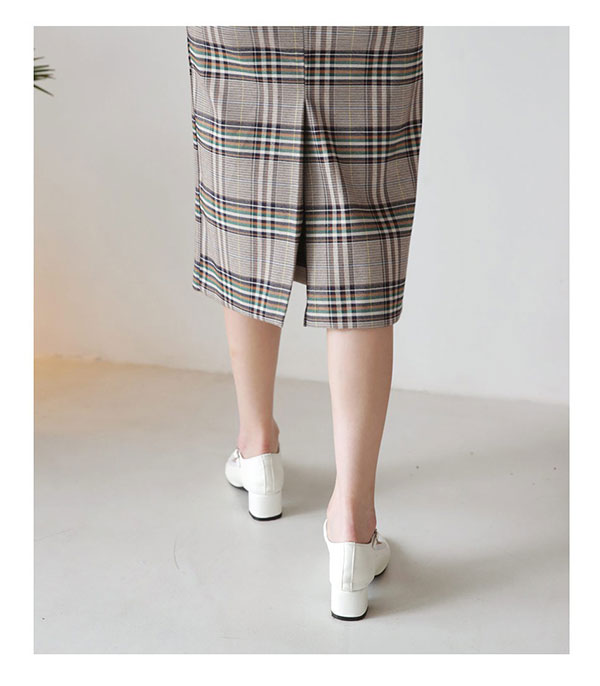 Chú ý chi tiết này khi chọn chân váy kẻ midi, phong cách của bạn sẽ được phong hạng đỉnh cao