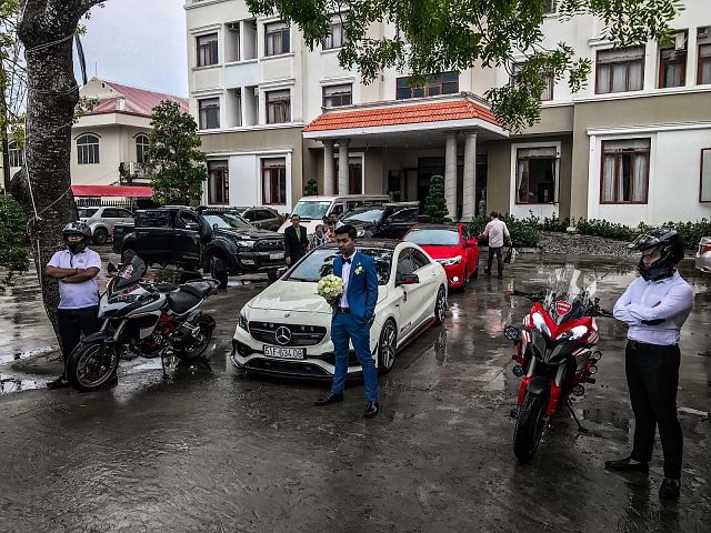 Hé lộ danh tính bạn trai thiếu gia vừa bí mật tổ chức lễ ăn hỏi với nữ ca sĩ MiA