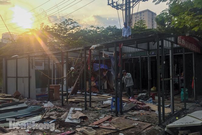 Xoá sổ chợ tạm Ngã Tư Sở