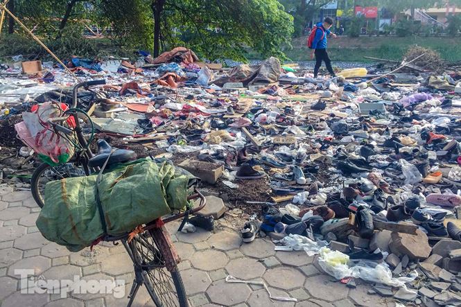 Xoá sổ chợ tạm Ngã Tư Sở