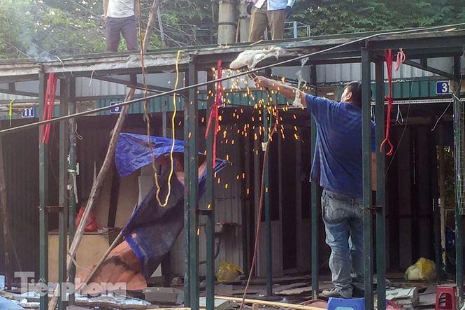 Xoá sổ chợ tạm Ngã Tư Sở