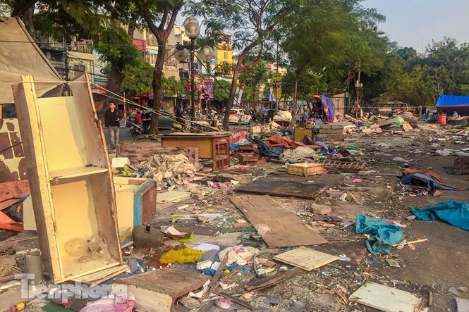 Xoá sổ chợ tạm Ngã Tư Sở