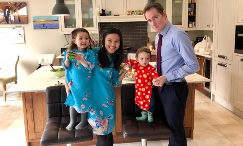 Cô gái Việt phụ trách những giao dịch tỷ USD ở London