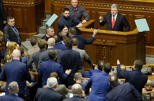 Chiến tranh khó bùng phát giữa Nga và Ukraine sau vụ bắt tàu chiến