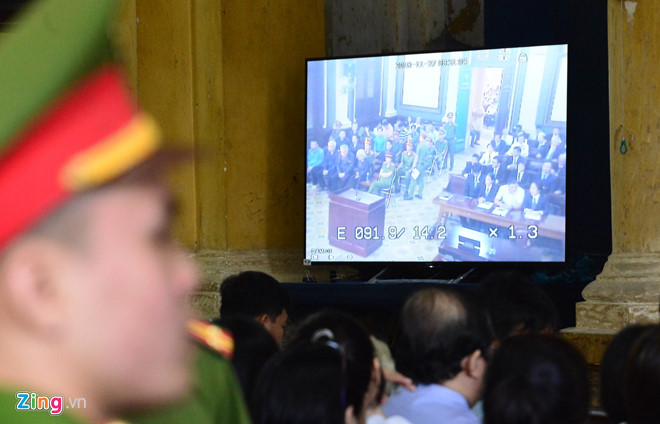 Vũ nhôm khai có 3 tên, 2 quốc tịch