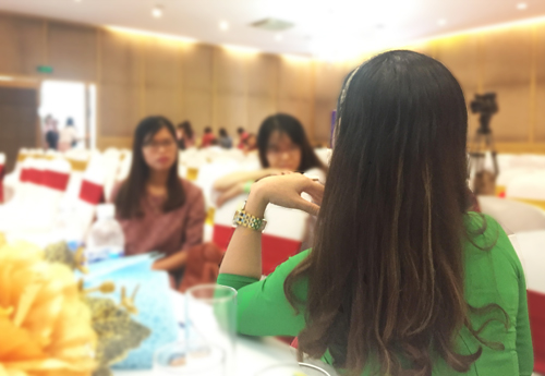 Chồng 2 lần ngoại tình, nữ giám đốc nhận ra mình có lỗi