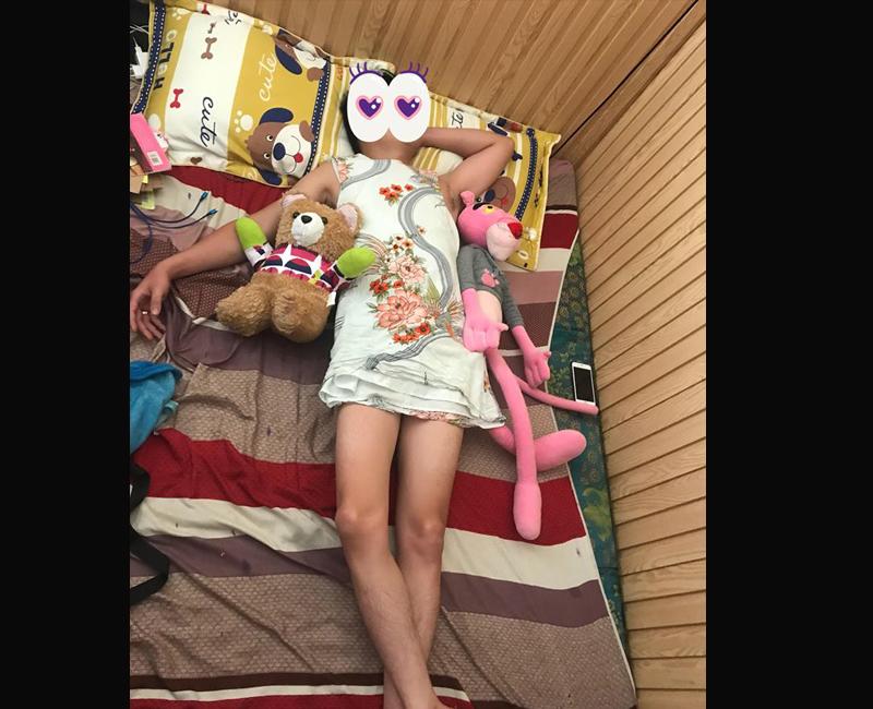 Chết cười với tuyệt chiêu dìm chồng khi say xỉn của các bà vợ lắm trò