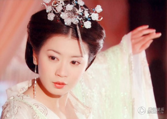 Giả Tịnh Văn: Nàng Triệu Mẫn từ bỏ đại gia để nắm chặt tay chàng trai bình thường vào lễ đường hạnh phúc Giả Tịnh Văn: Nàng Triệu Mẫn từ bỏ đại gia để nắm chặt tay chàng trai bình thường vào lễ đường hạnh phúc