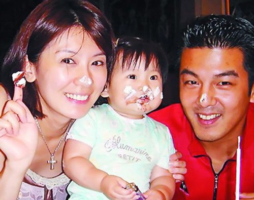 Giả Tịnh Văn: Nàng Triệu Mẫn từ bỏ đại gia để nắm chặt tay chàng trai bình thường vào lễ đường hạnh phúc Giả Tịnh Văn: Nàng Triệu Mẫn từ bỏ đại gia để nắm chặt tay chàng trai bình thường vào lễ đường hạnh phúc