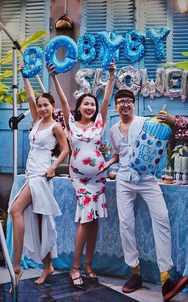 Nữ MC từng gây bão vì lên mạng tuyển chồng có nhà, có ô tô khoe bụng bầu sắp sinh, ảnh nude cực quyến rũ