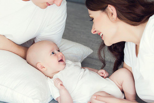 Được nghỉ tối đa 14 ngày khi vợ sinh con