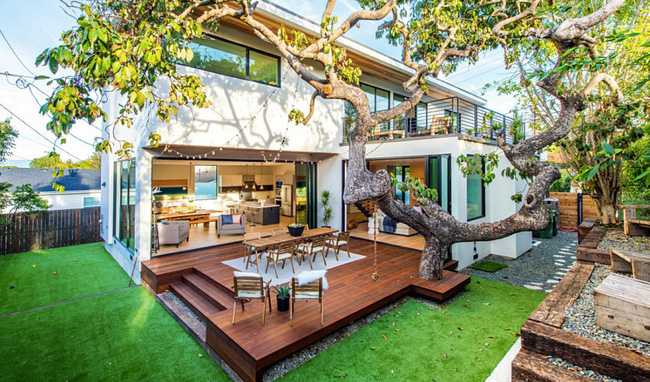 Cải tạo sân sau, chủ nhà không ngờ đã biến không gian nhà trở thành một biệt thự sang trọng