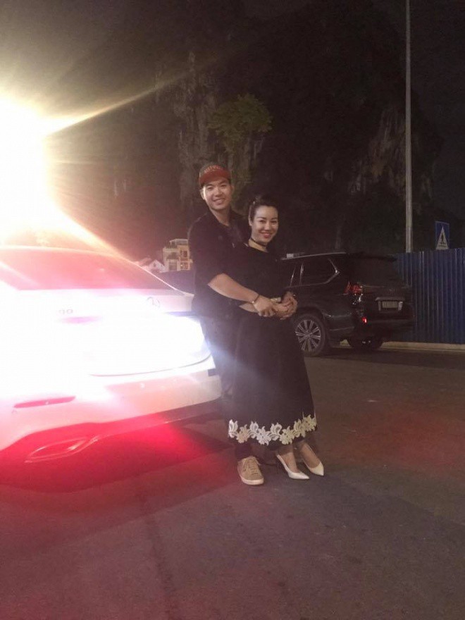 Trương Nam Thành sau khi yêu và cưới nữ doanh nhân giàu có hơn 15 tuổi: Cuộc sống như lật sang trang mới