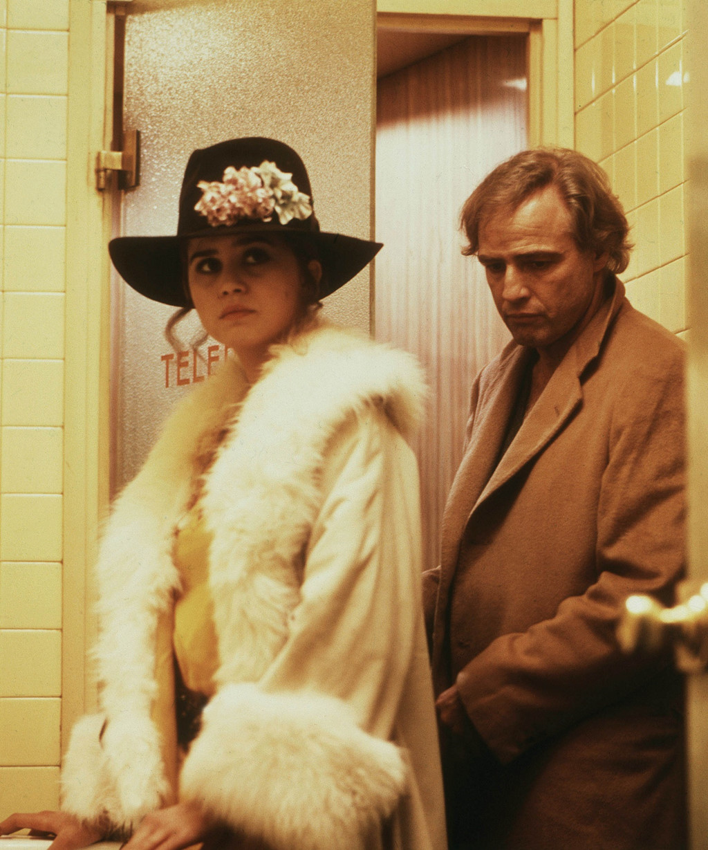 Cảnh cưỡng hiếp tai tiếng phá hủy cuộc đời diễn viên nữ như thế nào?