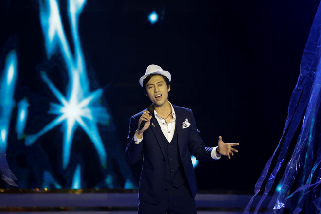 Hot girl Solo cùng Bolero công khai kết hôn đồng giới trên truyền hình