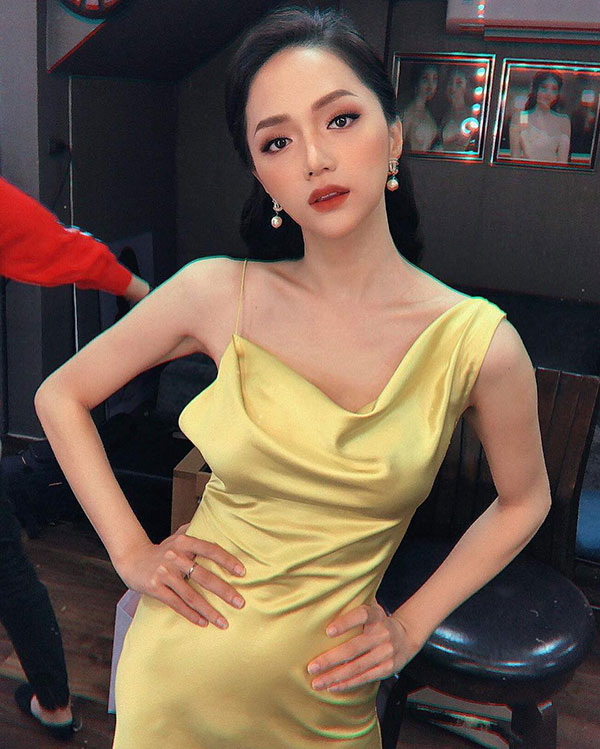 Khi sao nữ Việt cùng diện đầm trễ nải: Người sexy ná thở, người lộ ngay thân hình gầy đét