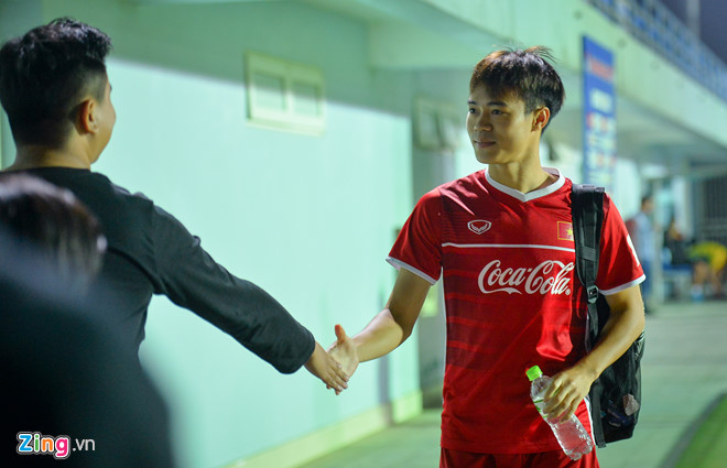 Vì sao Văn Toàn không đi Philippines cùng tuyển Việt Nam?