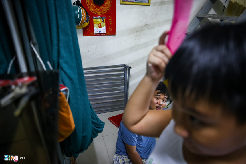 Chàng trai 9 lần lên bàn mổ sau tai nạn giao thông