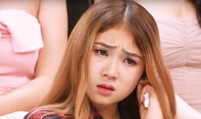 Lần đầu tiên có chuyện thí sinh Việt bị tước giải thưởng vì... che giấu làm mẹ đơn thân