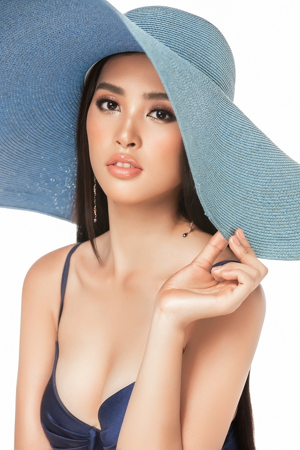 Tiểu Vy tung bộ ảnh bikini nóng bỏng, fan đổ xô bình chọn