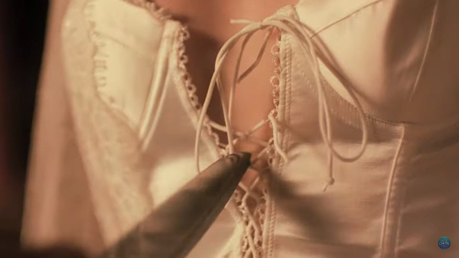 MV 16+ của Chi Pu gây sốc hoàn toàn: Khoe thân, nhiều cảnh nóng tới mức chưa ca sĩ nào dám làm!