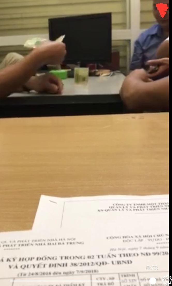 Nghi vấn 4 cán bộ ở Hà Nội sát phạt nhau trên chiếu bạc