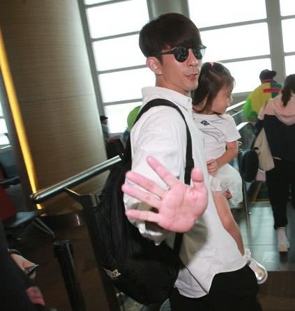 Tiết lộ chi phí hôn lễ cổ tích của Triệu Mẫn Giả Tịnh Văn và chồng trẻ kém 9 tuổi tại Bali