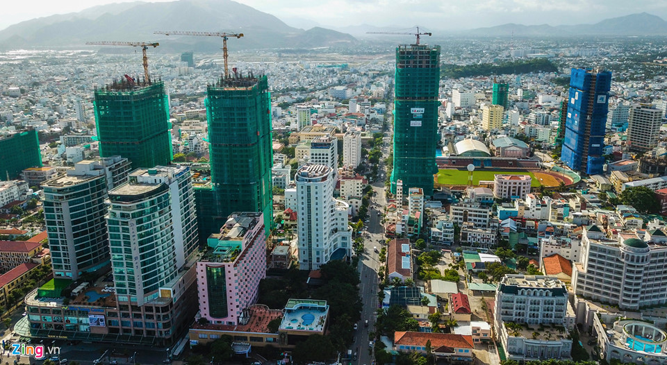 Cao ốc dày đặc bao vây trạm radar thời tiết ở Nha Trang