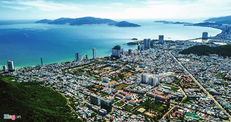 Cao ốc dày đặc bao vây trạm radar thời tiết ở Nha Trang