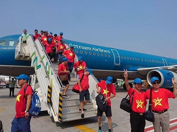 Hàng không tăng chuyến sang Philippines cổ vũ Việt Nam ở bán kết