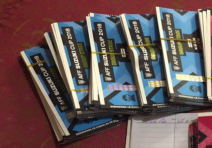 AFF Cup 2018: Dân phe vé tiết lộ cách độc săn vé online trận Việt Nam gặp Philippines