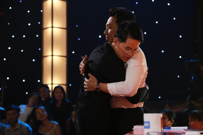 Trường Giang, Trấn Thành rùng mình vì thí sinh làm quan tài, đưa tang giữa sân khấu