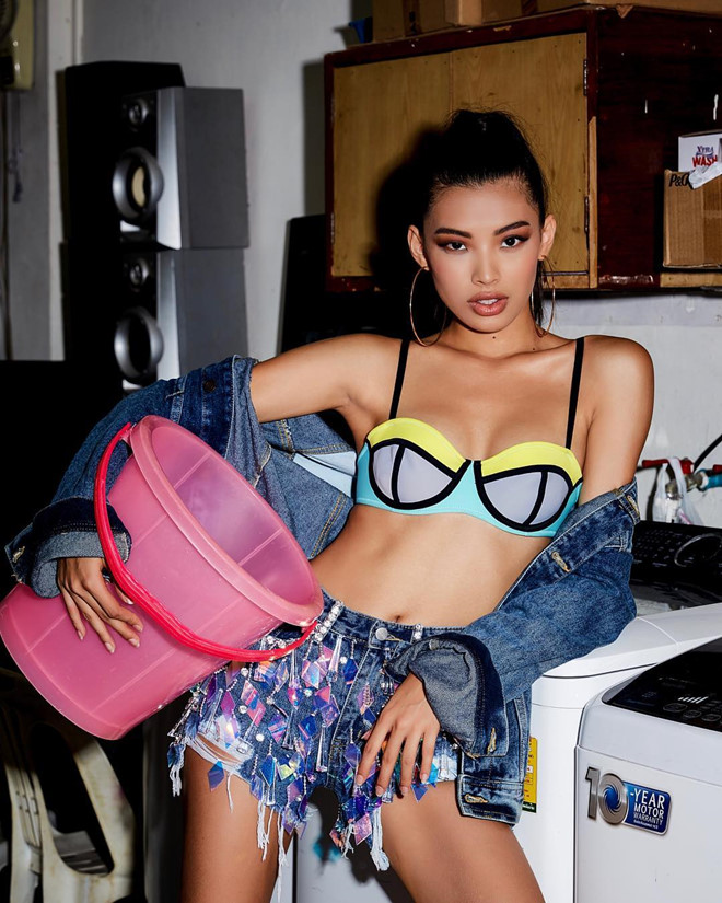 Nàng mẫu 9X Myanmar sở hữu môi tều quyến rũ