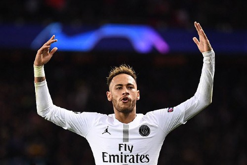 Neymar vượt Kaka, lập kỷ lục tại Champions League