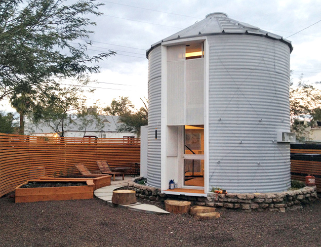 Nhà 34m2 vừa đẹp vừa thông minh của cặp vợ chồng trẻ khiến ai cũng mê